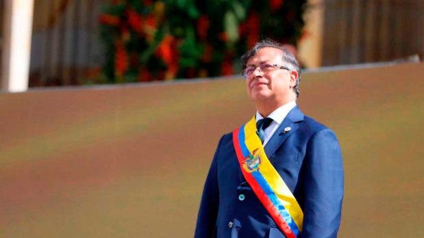 Congreso peruano debatirá si declara persona non grata al presidente Petro