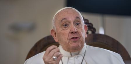 El papa Francisco afirma que quien elige la guerra “traiciona a Dios»