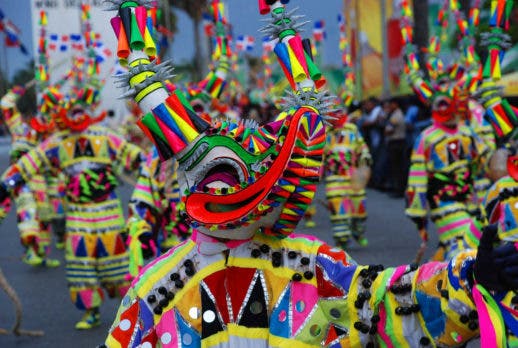 Por muerte de niño suspenden siguiente desfile del Carnaval de Santiago