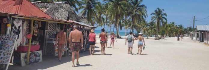 Isla Saona, la zona protegida que ya está desprotegida
