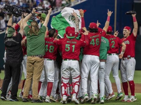 ¡Luis Urías!: llevó a México a semifinal