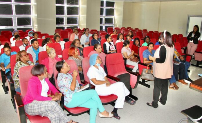 El SRSM continúa capacitación a enfermeras para fortalecer Atención Primaria