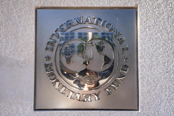 El FMI cambia su política de financiación en casos de mucha incertidumbre