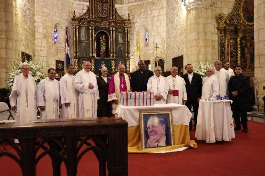 Iglesia clausura con misa investigación sobre Emiliano Tardif