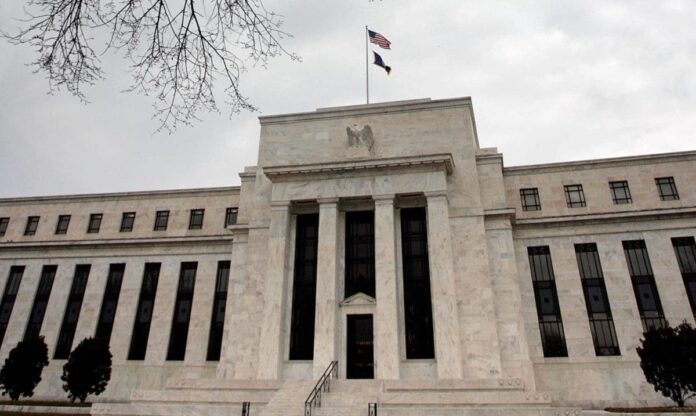 La Fed lanza un plan de emergencia tras colapso