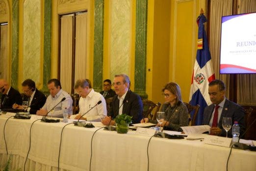 Visita presidente BM evidencia confianza en desempeno economico del Gobierno