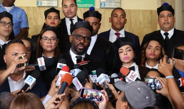 Ya son 2 los dirigentes del PRM que aparecen en