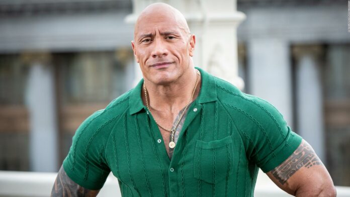 ¡La sorpresa que se llevó The Rock al regresar a su casa... hay nuevos integrantes en la familia!