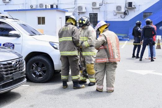 1681597027 914 Agentes heridos en explosion de Policia son intervenidos quirurgicamente