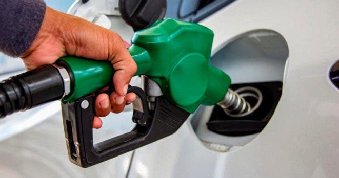 Precios de los combustibles perfectos para tomar carretera este fin de semana largo