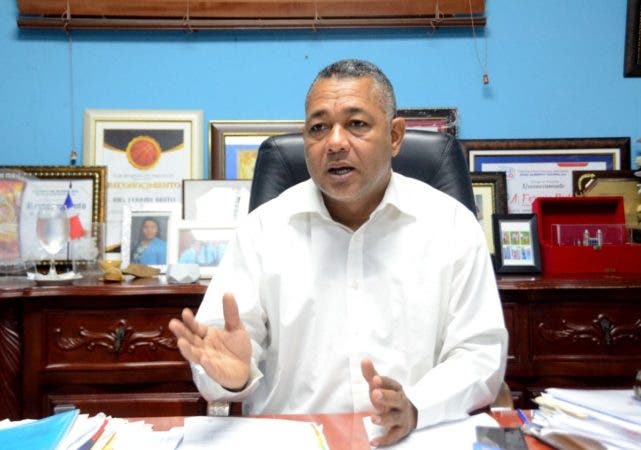 Semana Santa Tras quejas alcaldia de Boca Chica deja sin