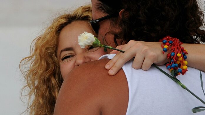 Shakira le hace un homenaje a Carlos Vives. Mira los emotivos mensajes entre los dos