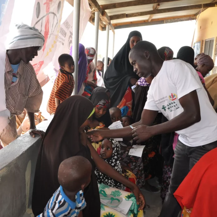OMS denuncia brotes de malaria, dengue y sarampión en Sudán, con red sanitaria colapsada