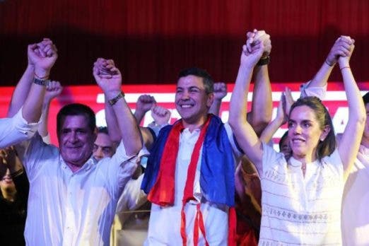 Abinader felicita al presidente electo de Paraguay