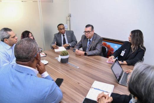 Caso Elizabeth Silverio Buscan solucionar situacion de ninos del KOGLAND