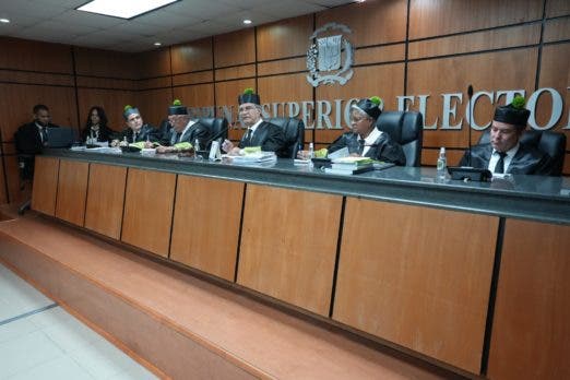 Tribunal Superior Electoral aplaza audiencia de Impugnación Resolución JCE No. 07-23, sobre posición de los partidos políticos en la boleta electoral