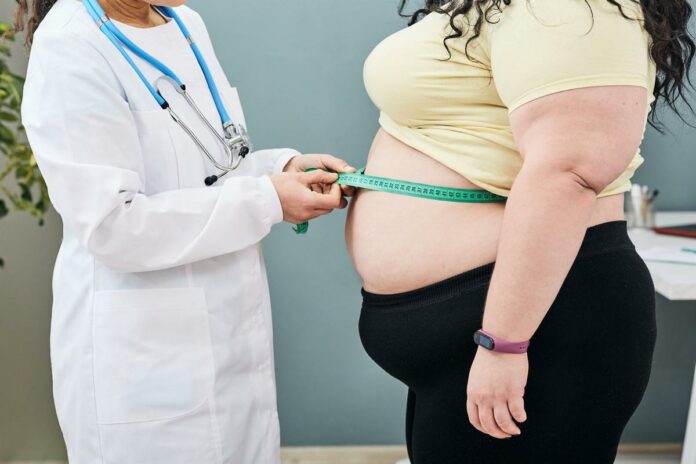 La obesidad, un factor de riesgo para el cáncer que varía según el sexo y el tipo de tumor