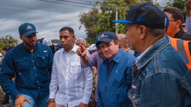 El Gobierno acude en ayuda de familias de Azua Neiba