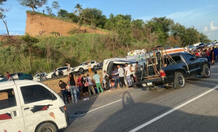 Estado de gravedad de niño herido en accidente autopista Duarte ha impedido su operación