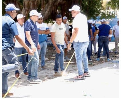 Inician los trabajos de la cancha de Villa Maria