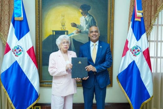 Santos Echavarria firma declaracion de compromiso para modelo de integridad