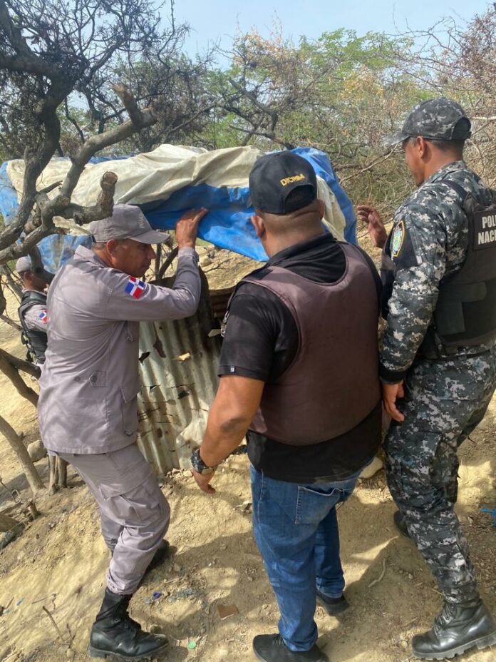 PN desmantela punto de drogas en Villa Vásquez
