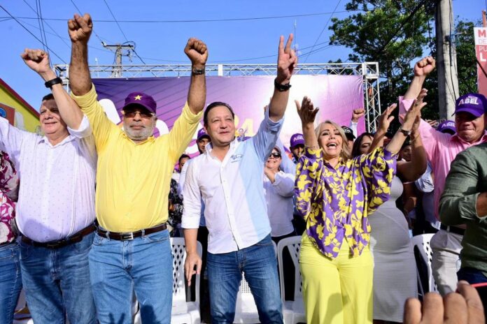 Abel Martínez en Bonao: «El pueblo no dejará pasar el engaño del PRM»