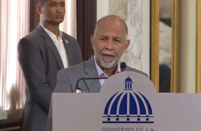 ADP logra el aumento «posible» para maestros pensionados en pacto con el Minerd