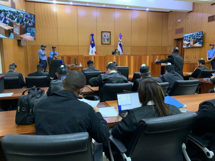 Adán Cáceres e implicados en caso Coral ya están en sala de audiencia para conocer decisión del Tribunal