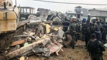 Al menos 16 muertos en el derrumbe de un edificio en el oeste de Camerún