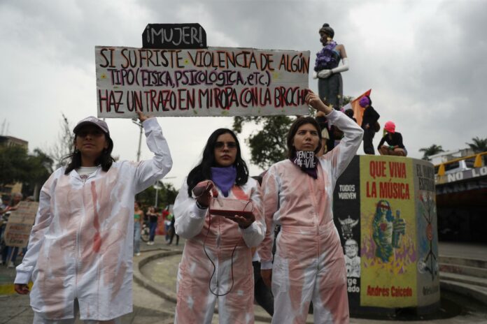 Al menos 213 feminicidios fueron cometidos en Colombia entre enero y mayo