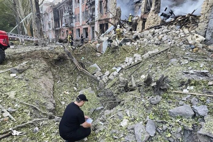 Ataques aéreos rusos sobre el sur de Ucrania dejan 2 muertos en Odesa