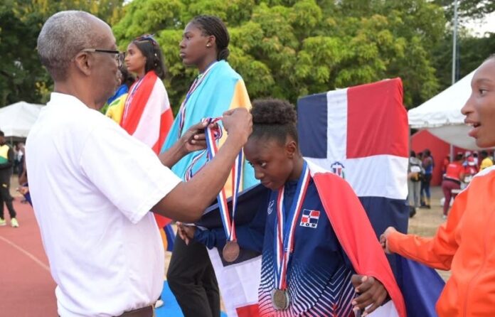 Bahamas y Jamaica ganan en atletismo; criollos  brillan