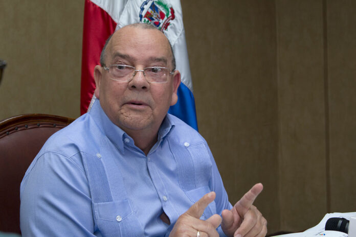 Carlos Segura Foster es injustificable el alto nivel de endeudamiento del Gobierno del PRM