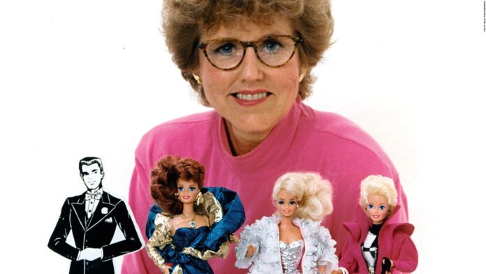 Carol Spencer, la diseñadora de modas de Barbie durante 36 años
