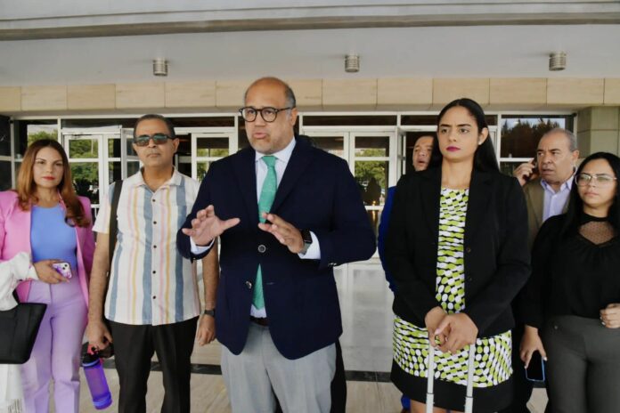 Casas editoras depositan ante la Pepca “evidencias de transparencia” adjudicación libros de texto