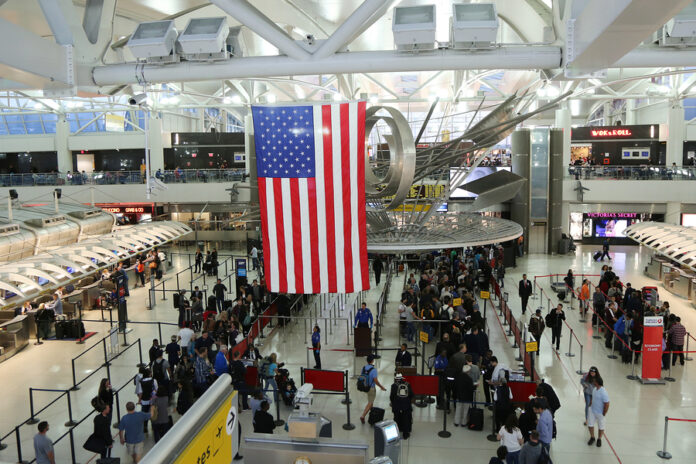 Congreso de Estados Unidos quiere reducir atrasos en vuelos