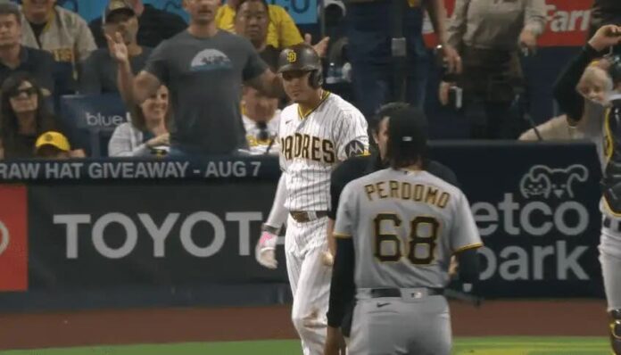 Dominicano Ángel Perdomo suspendido tres partidos por pelotazo a Manny Machado