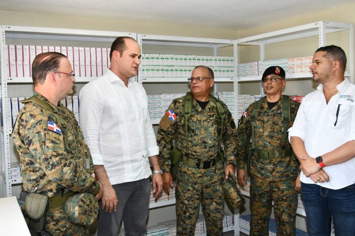 Farmacia del Pueblo abre sus puertas en la fortaleza Quinta Brigada de Infantería del Ejército en Barahona