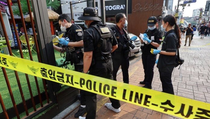 Hombre apuñala a cuatro personas, una de las cuales ha fallecido, en Seúl