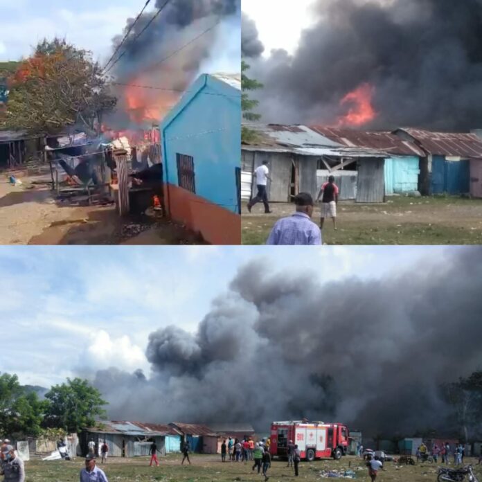 Incendio afecta al menos 30 viviendas en Imbert, Puerto Plata