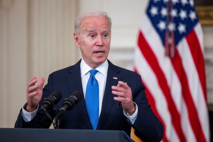 Informe interno de EEUU concluyó que Biden “complicó” la evacuación de Afganistan en 2021