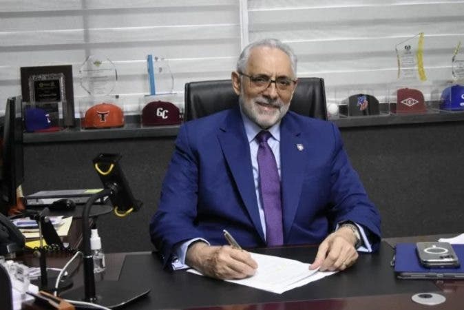 Vitelio Mejía Ortiz como presidente LIDOM