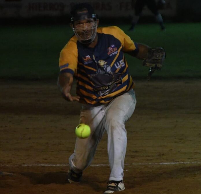 Los Cerros y Cristo Rockies están semifinal del softbol Asoprosado