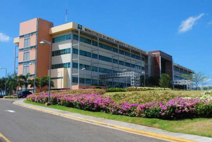 Medio Ambiente designa a Francis Alexis Lluberes Ferrer como encargado provincial en Samaná