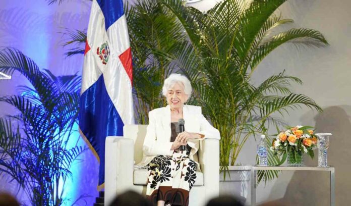 Milagros Ortiz Bosch dice su salud está «muy bien» tras hospitalización