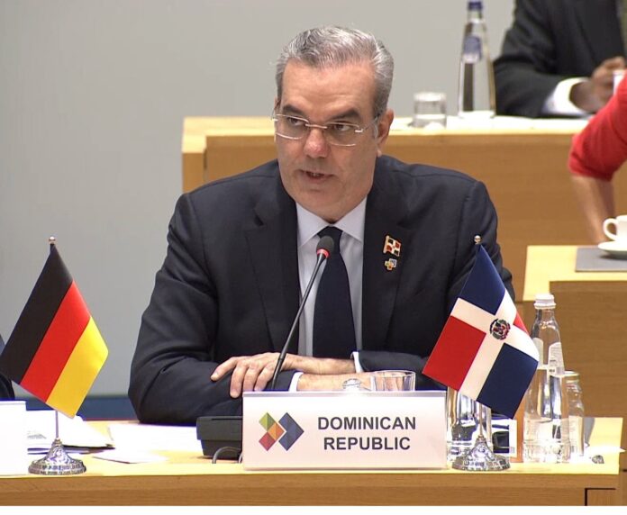 Presidente Abinader en Cumbre UE-CELAC: RD no puede cansarse del tema haitiano