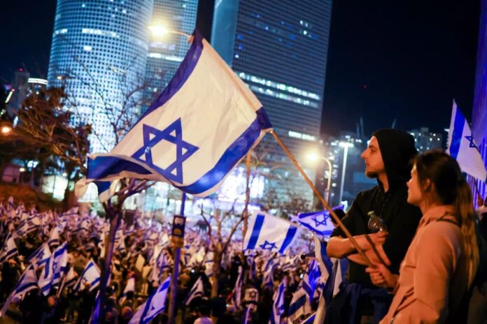 Protestas no cesan contra ley en Israel