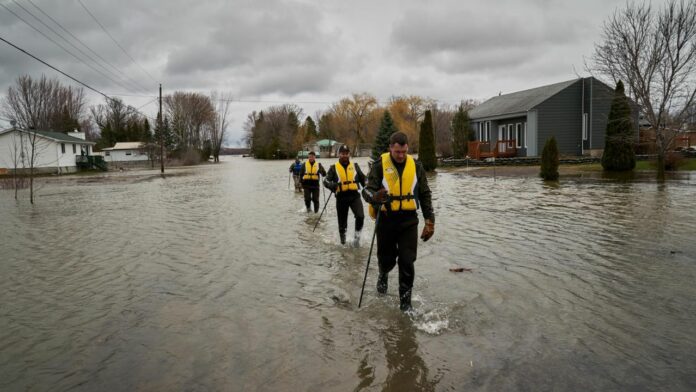 Recuperan cadáveres de dos niños que fallecieron en inundaciones en Canadá