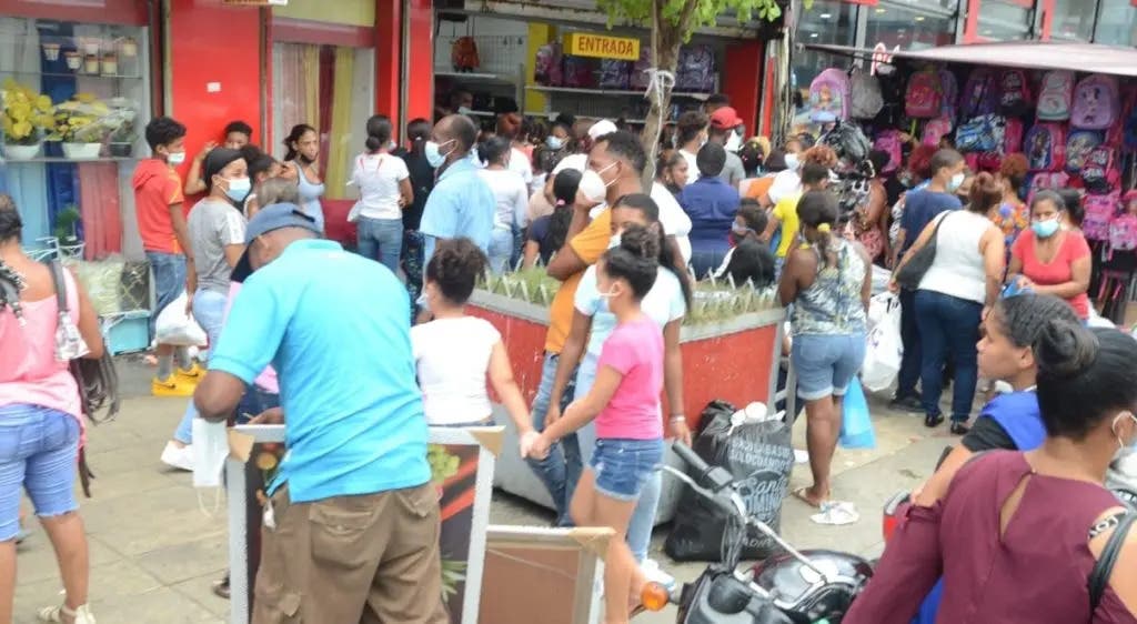 ¿Cuanto gastaran las familias dominicanas en utiles escolares Esto